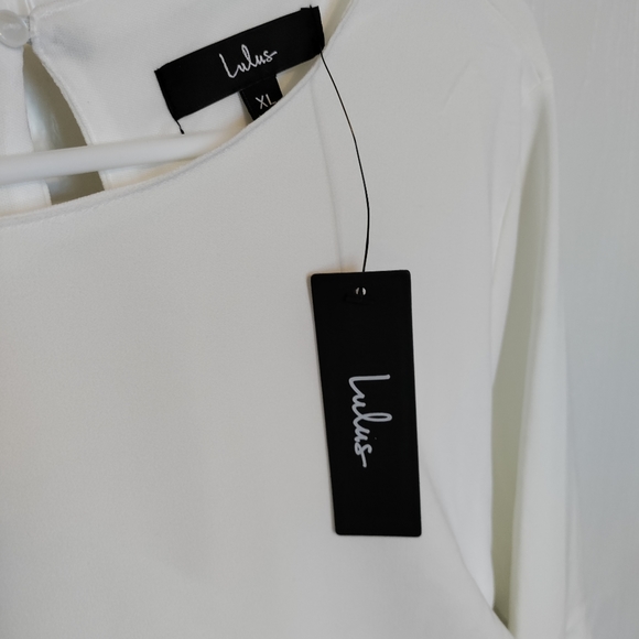 Beautiful Lulu's white dress - Picture 8 of 12